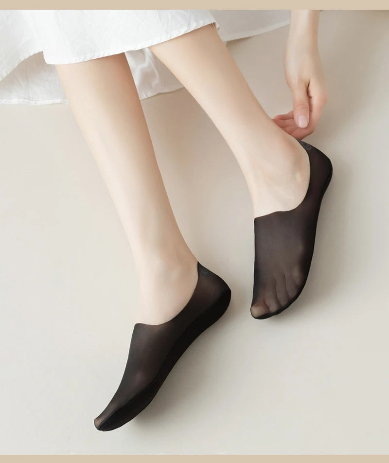 Silk Serene™ Transparent Non-Slip Socks (Buy 3 Get 2 Free!)