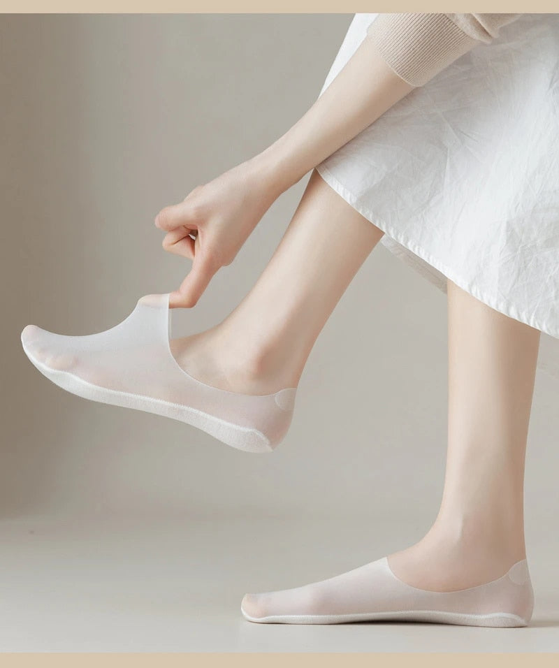 Silk Serene™ Transparent Non-Slip Socks (Buy 3 Get 2 Free!)